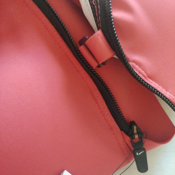 NIKE NEW Dri-FIT Shape Front Zip Sports Bra - Picture 3 of 11